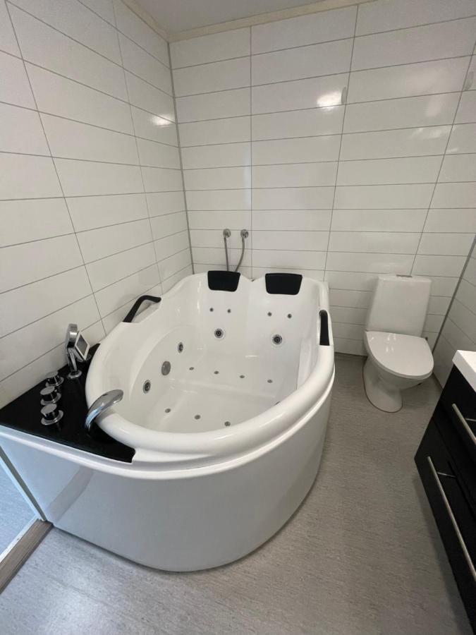 Lovely Apartment With Parking In The Heart Of City Lillehammer Exterior photo